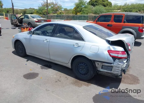 2011 Toyota Camry Le V6 z USA, uszkodzony, nr VIN 4T1BK3EK9BU132065